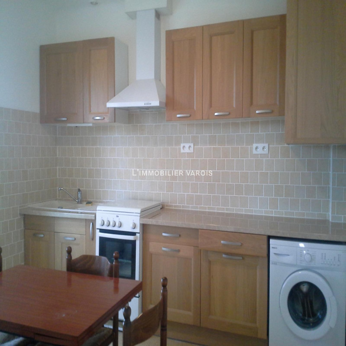 Offres de location Appartement Hyères (83400)